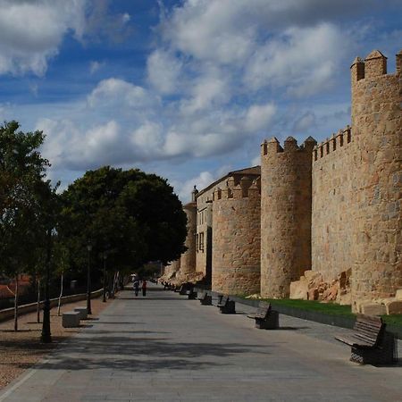 Las Covachuelas Ávila Esterno foto